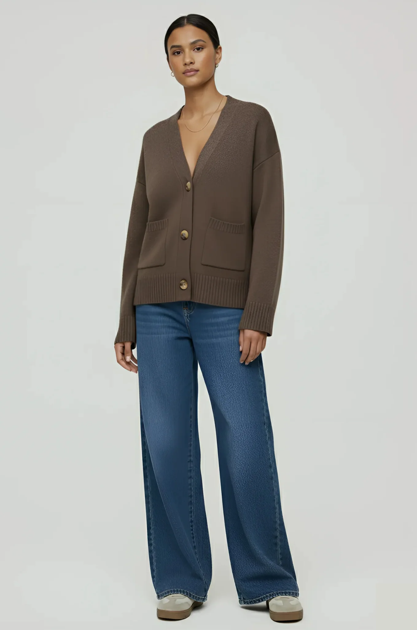 Dames gebreid vest – V-hals, quiet luxury - Afbeelding 2