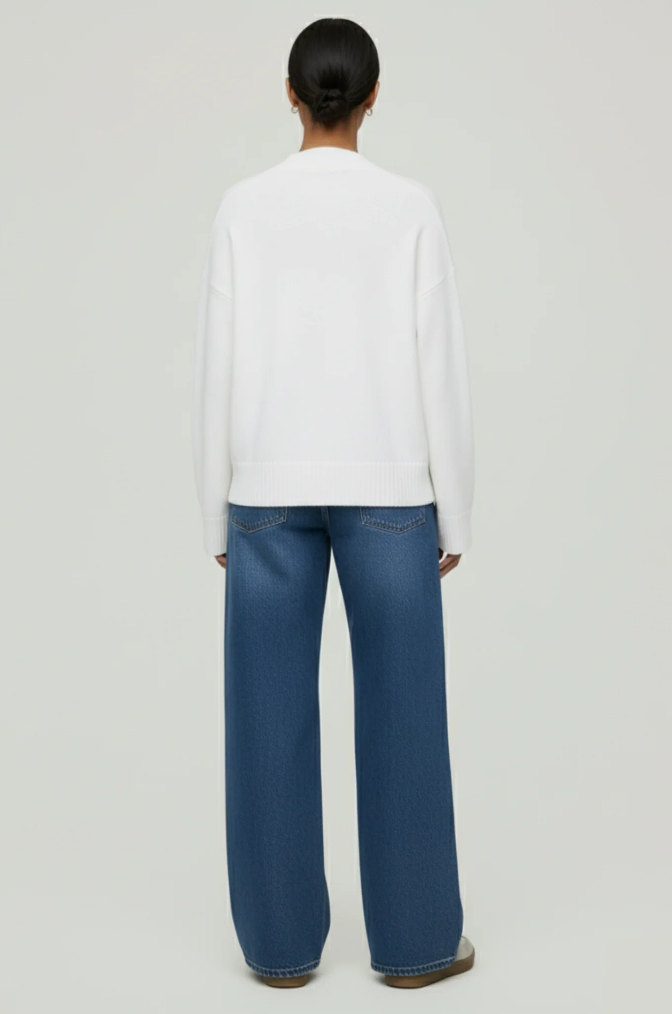 Dames gebreid vest – V-hals, quiet luxury - Afbeelding 4